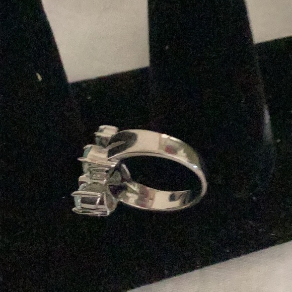 Silver (925) topaz floral ring - Picture 6 of 8